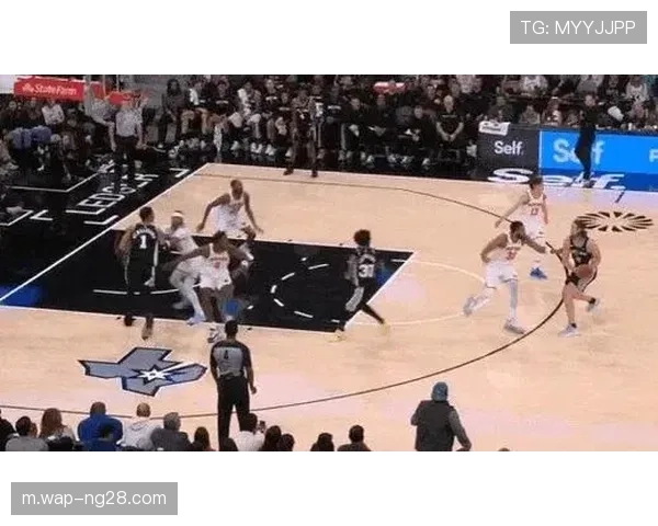 尚帕尼高效得分战术背景 马刺利用传导球破解篮网收缩防守